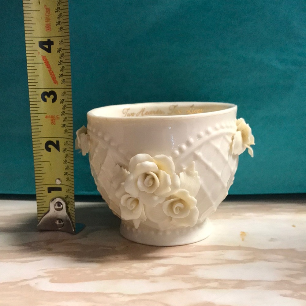 Papel giftware wedding piece